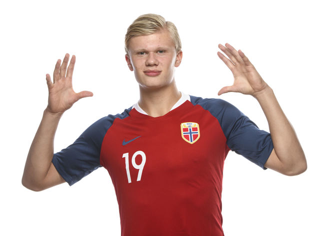 前裁判谈布鲁日进球被吹：确实存在对什琴斯尼的犯规（前裁判评布鲁日进球被判无效：确有对什琴斯尼的犯规）