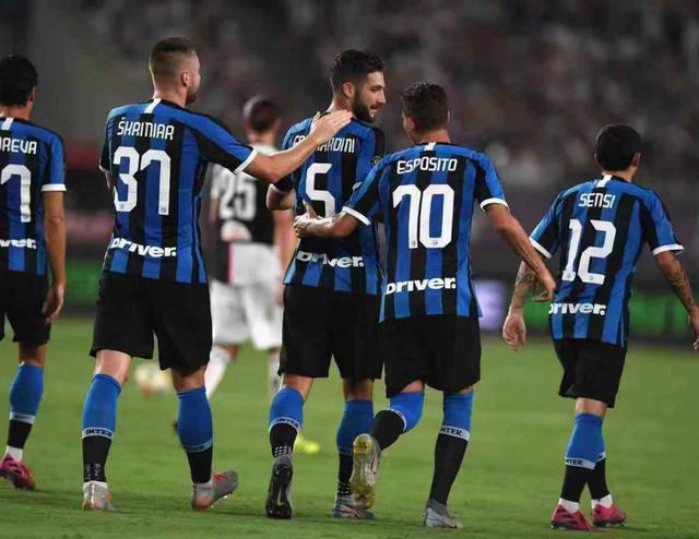 久违了，贝尔纳代斯基时隔6年再次在欧战中取得进球（贝尔纳代斯基时隔六年再度欧战破门）