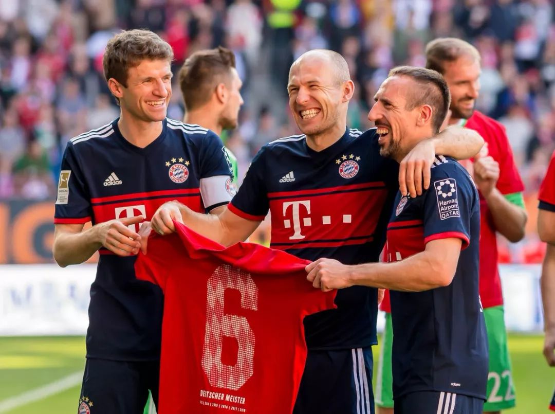 滇超联赛保山代表队出征怒江（保山代表队奔赴怒江征战滇超）