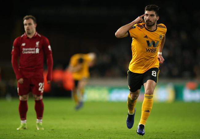 屡献争议判罚！西媒：皇马vs塞尔塔主裁可能被降回西乙执法（争议判罚频出，西媒称皇马战塞尔塔主裁或被降至西乙执法）